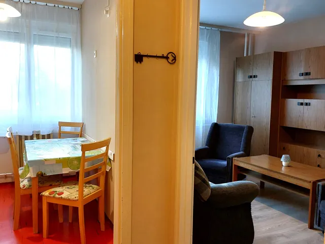 Kiadó lakás Szolnok, Belváros 37 nm