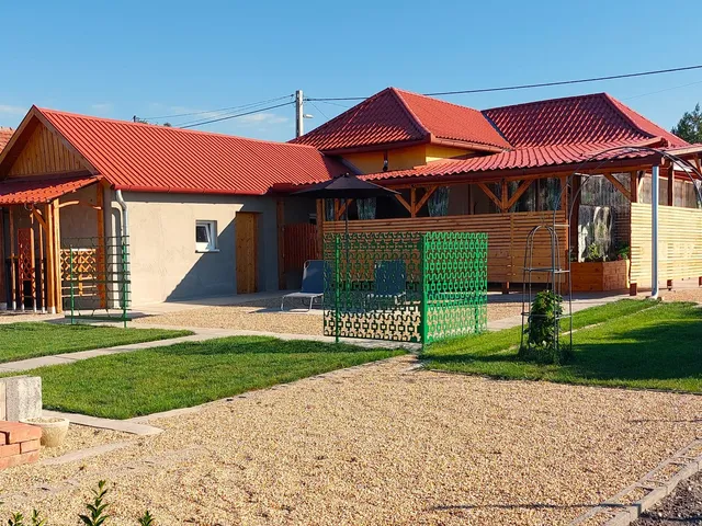 Eladó ház Tószeg, utca 92 nm
