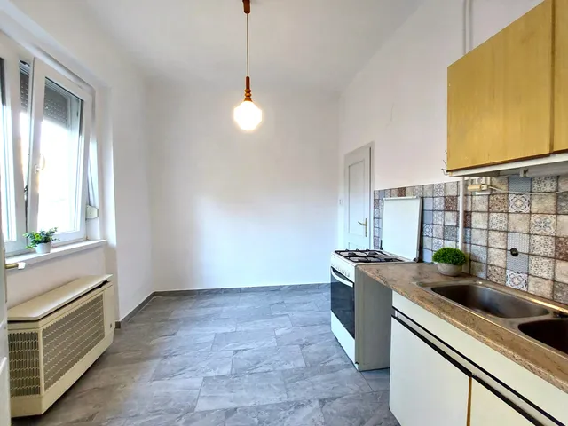 Eladó lakás Szolnok, Belváros 57 nm