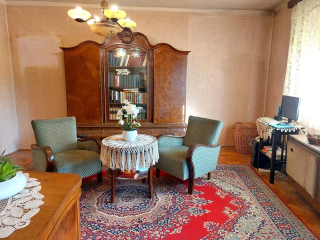 Eladó lakás Szolnok, Belváros 68 nm