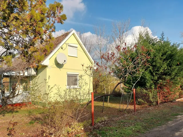 Eladó üdülő és hétvégi ház Tószeg 55 nm