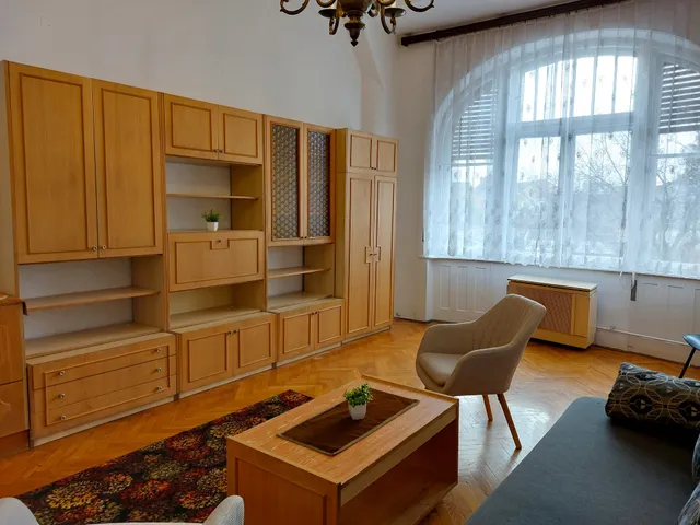 Kiadó lakás Szolnok, Belváros 56 nm