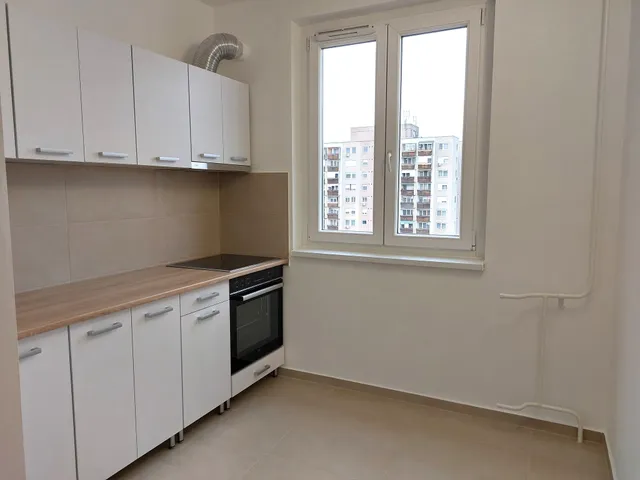 Kiadó lakás Szolnok, Széchenyi-lakótelep 51 nm