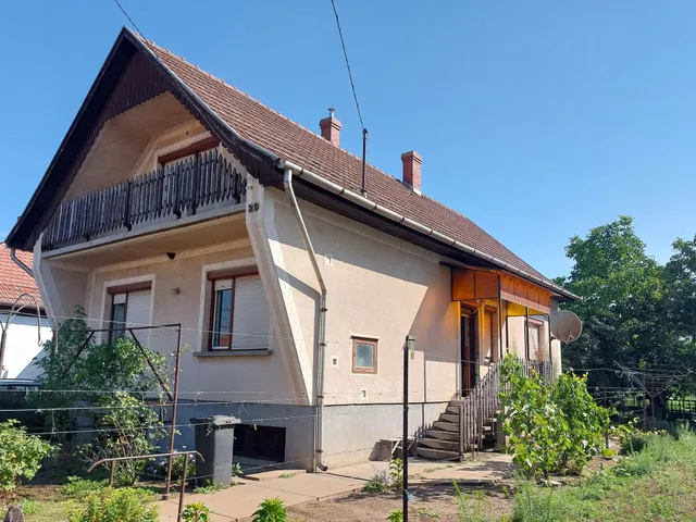 Eladó ház Jászkarajenő 137 nm