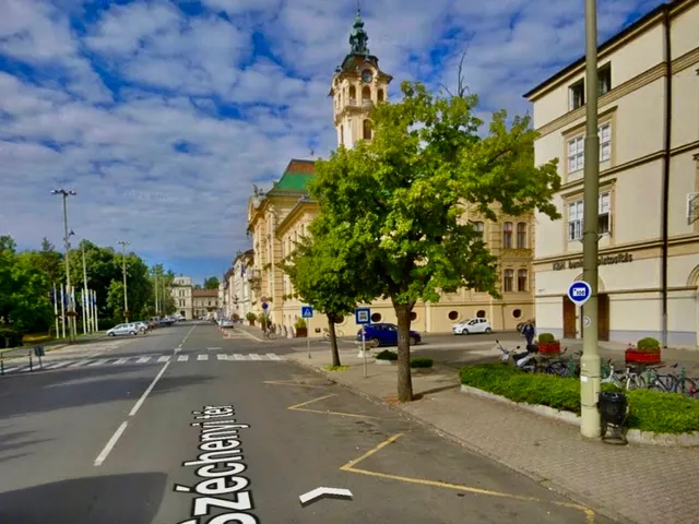Eladó kereskedelmi és ipari ingatlan Szeged, Belváros 50 nm