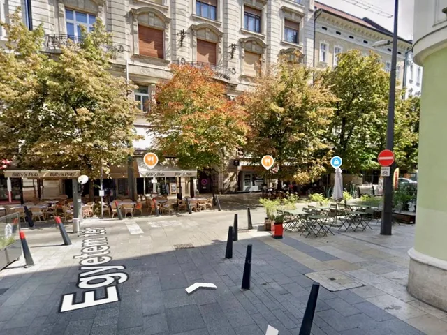 Eladó kereskedelmi és ipari ingatlan Budapest V. kerület, Belváros 80 nm