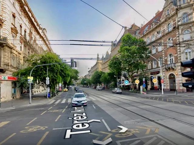 Kiadó kereskedelmi és ipari ingatlan Budapest VI. kerület, Nagykörúton belüli terület 600 nm