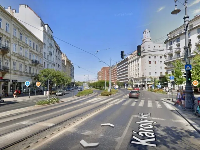 Eladó kereskedelmi és ipari ingatlan Budapest V. kerület, Belváros 450 nm