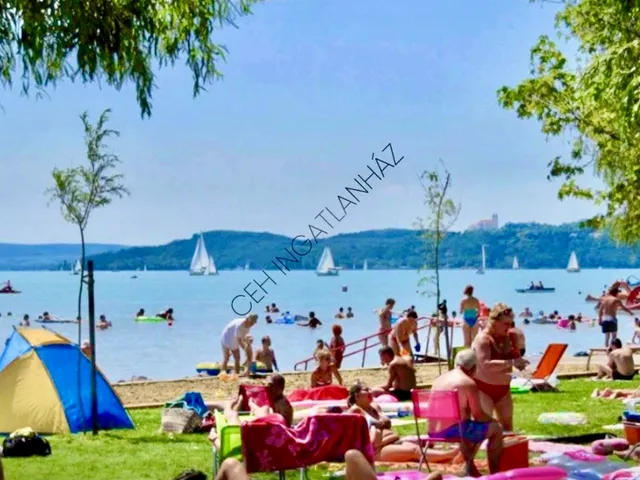 Eladó kereskedelmi és ipari ingatlan Balatonfüred, Fürdőtelep 290 nm
