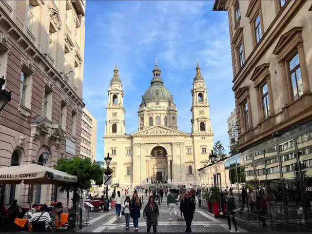 Kiadó kereskedelmi és ipari ingatlan Budapest V. kerület, Belváros 200 nm