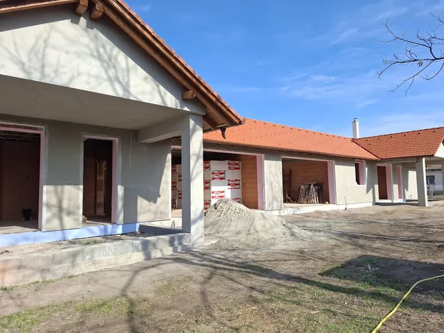 Eladó ház Vasad 113 nm