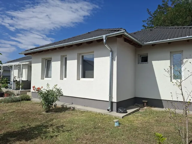 Eladó ház Tököl 120 nm