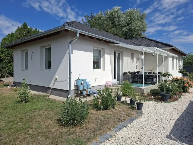 Eladó ház Tököl 120 nm