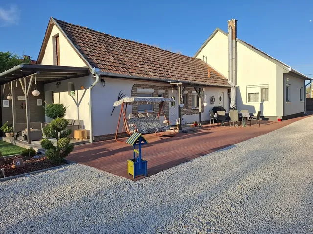 Eladó ház Üllő 117 nm