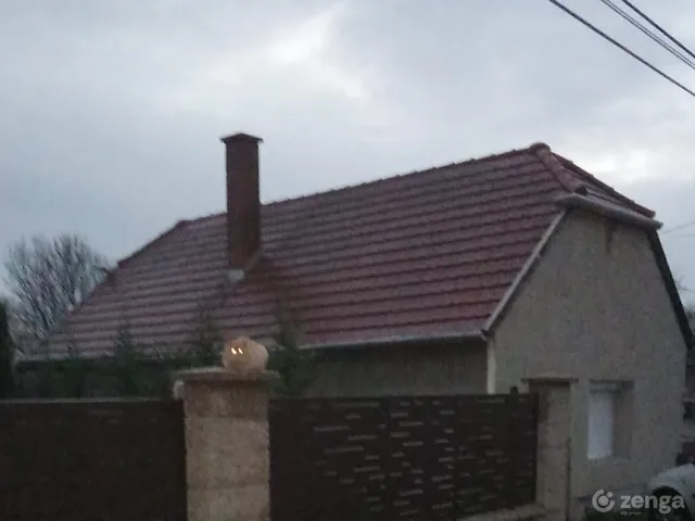 Eladó ház Ászár 78 nm