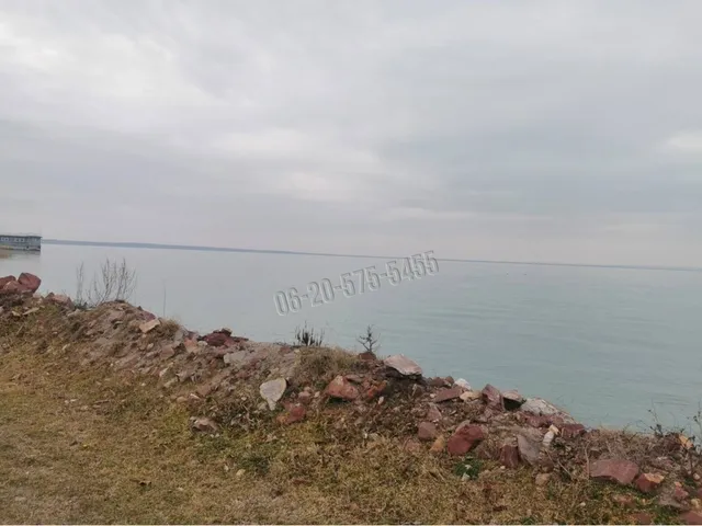 Eladó telek Balatonkenese 22000 nm