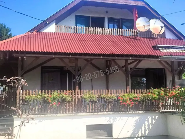 Eladó ház Balatonmáriafürdő 250 nm