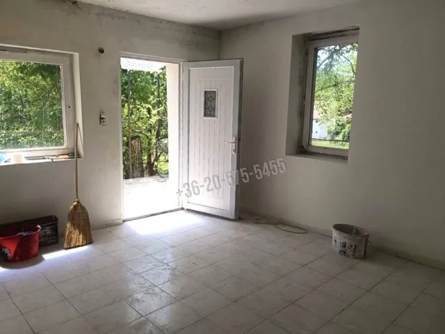 Eladó ház Pilismarót 30 nm
