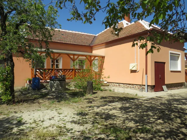 Eladó ház Hegykő 100 nm