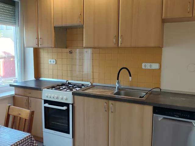 Eladó lakás Sopron, Alsólövérek 92 nm