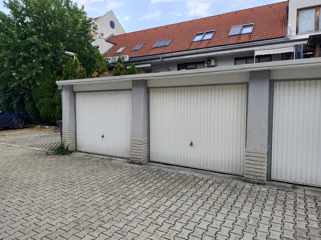 Eladó garázs Sopron, Alsólövérek 14 nm