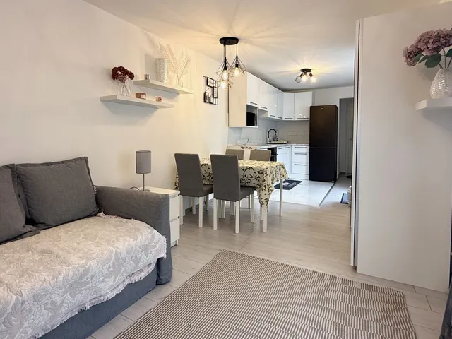 Kiadó ház Debrecen, Csapókert 63 nm