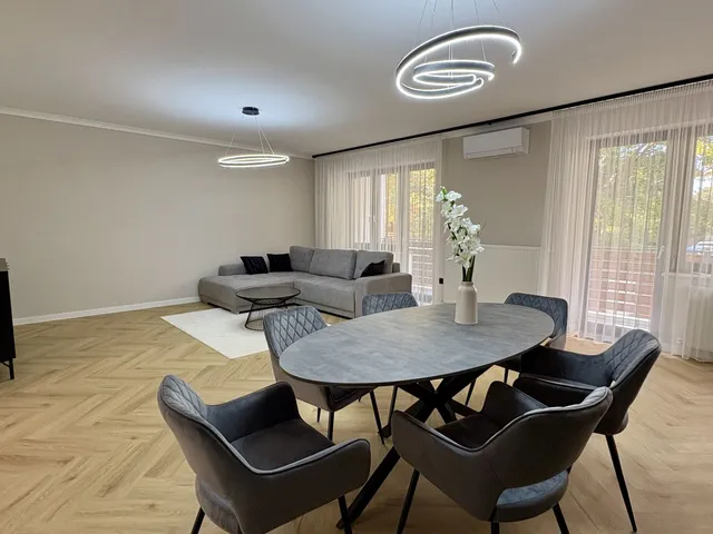 Kiadó ház Debrecen, Nagyerdő 161 nm