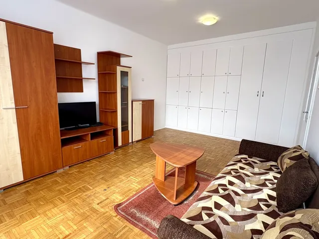 Kiadó lakás Debrecen, Nagyerdőalja 42 nm