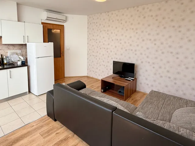 Kiadó lakás Debrecen, Nagyerdőalja 42 nm