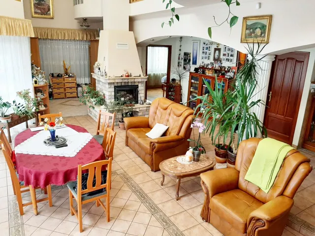 Eladó ház Debrecen 250 nm