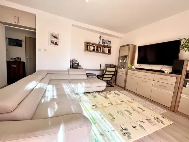 Eladó lakás Debrecen, Epreskert 71 nm