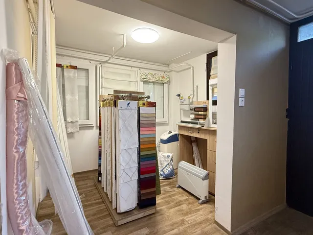 Kiadó kereskedelmi és ipari ingatlan Debrecen, Libakert 35 nm