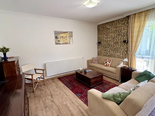 Kiadó ház Debrecen 160 nm