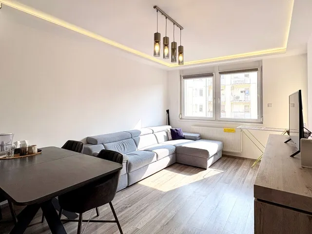 Kiadó lakás Debrecen, Belváros 74 nm