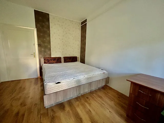 Kiadó lakás Debrecen, Egyetemváros 50 nm