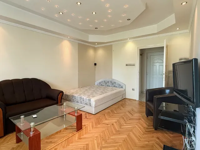 Kiadó lakás Debrecen, Nagyerdő 56 nm