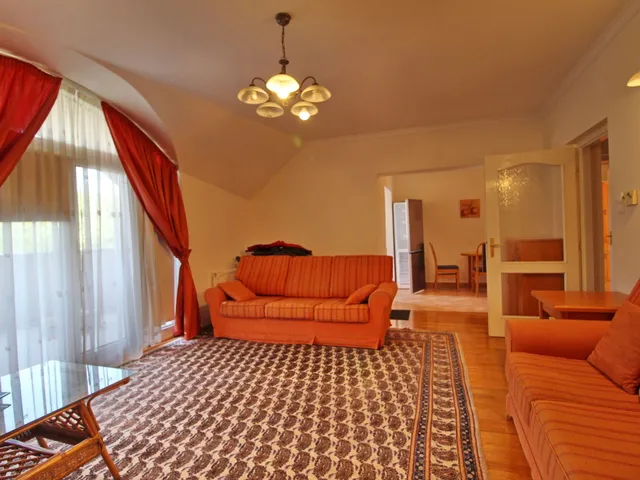 Kiadó lakás Debrecen, Péterfia 125 nm