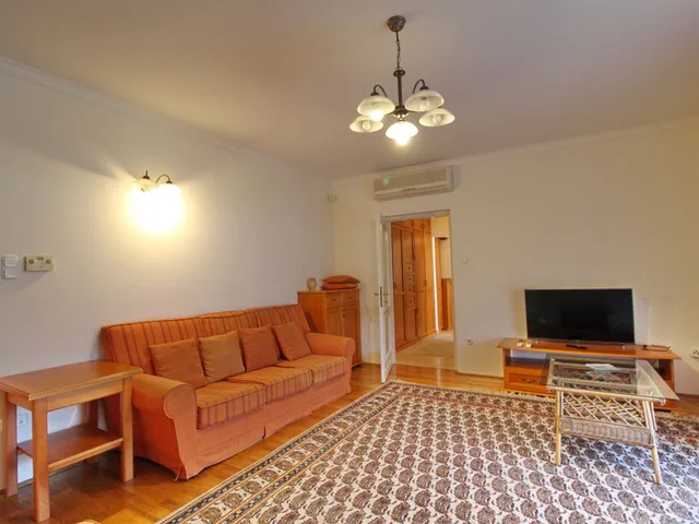 Kiadó lakás Debrecen, Péterfia 125 nm