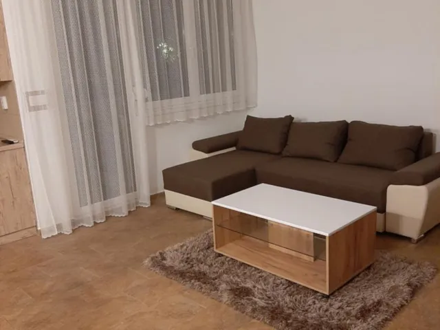 Kiadó lakás Debrecen, Sestakert 67 nm