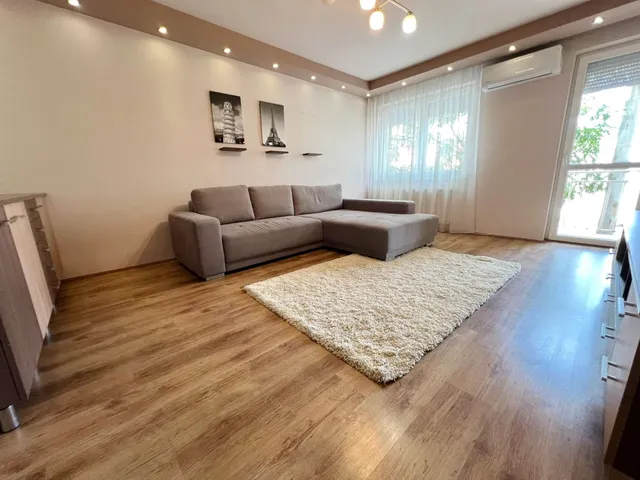 Kiadó lakás Debrecen, Belváros 84 nm