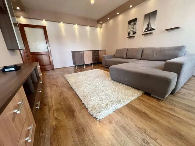 Kiadó lakás Debrecen, Belváros 84 nm