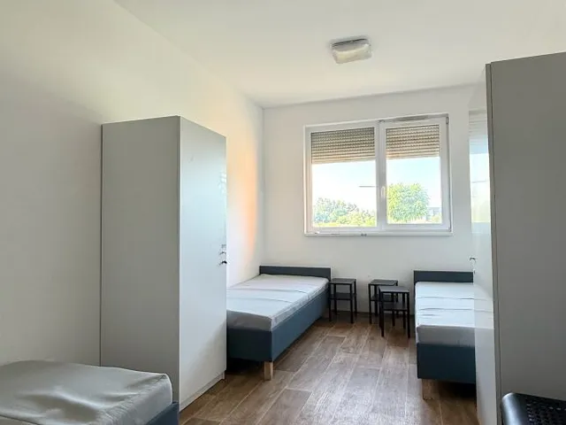 Kiadó kereskedelmi és ipari ingatlan Debrecen, Tócóvölgy 764 nm