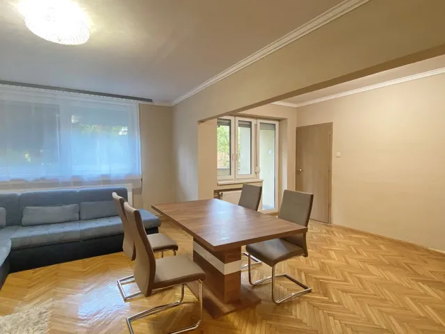 Kiadó lakás Debrecen, Nagyerdő 92 nm