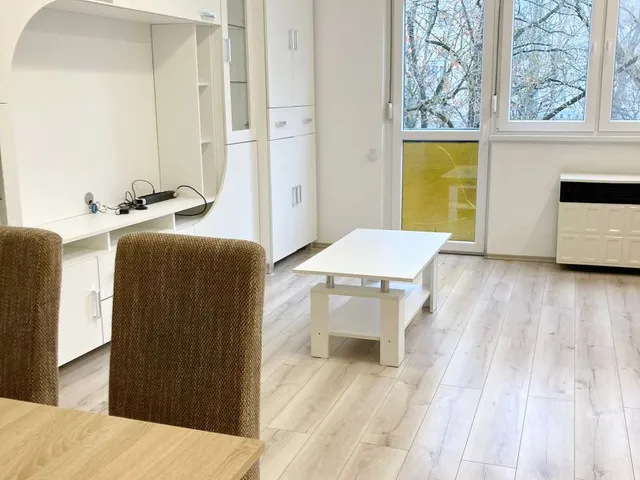 Kiadó lakás Debrecen, Egyetemváros 45 nm