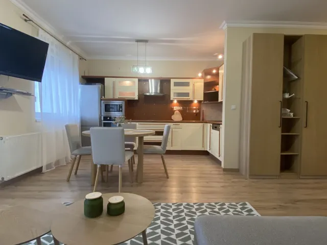 Kiadó lakás Debrecen, Belváros 80 nm