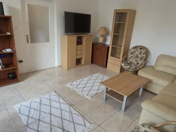 Kiadó lakás Debrecen, Nagyerdőalja 50 nm