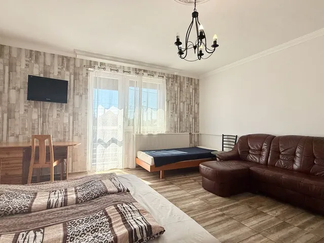 Kiadó kereskedelmi és ipari ingatlan Debrecen, Csapókert 320 nm