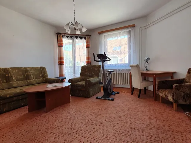 Kiadó lakás Debrecen, Sestakert 82 nm