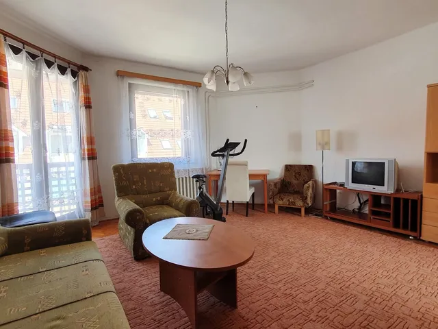 Kiadó lakás Debrecen, Sestakert 82 nm