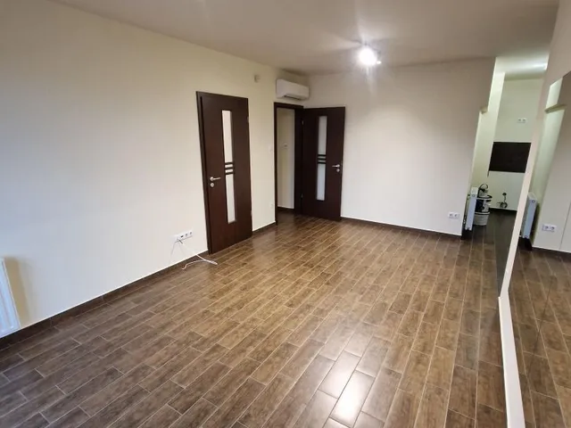 Kiadó lakás Debrecen, Péterfia 74 nm